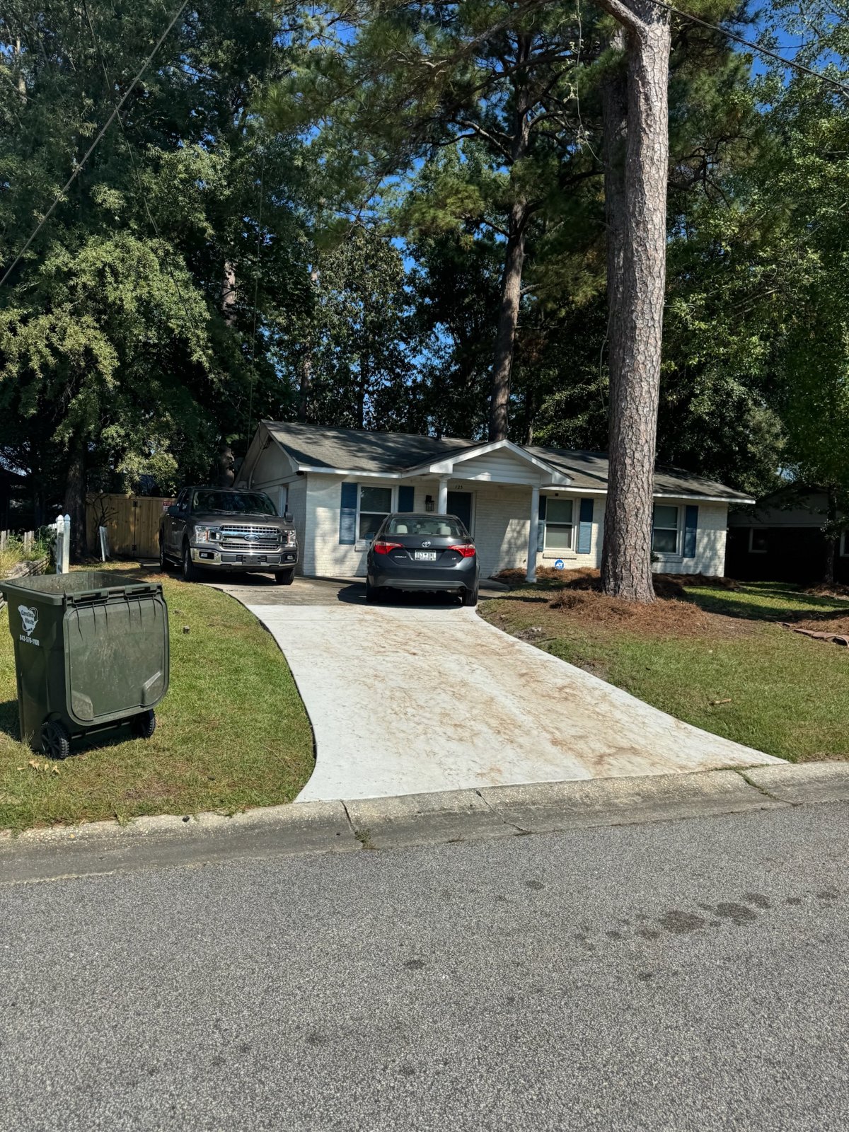 Completed B&B lawn and property care project 9